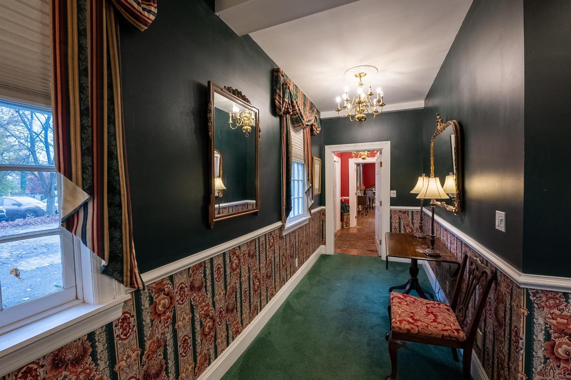 Отель Antrim 1844 Taneytown Экстерьер фото