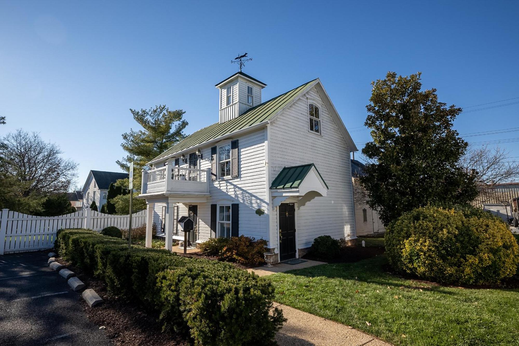 Отель Antrim 1844 Taneytown Экстерьер фото